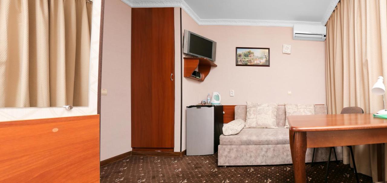 Green City Hotel Mykolaiv Exterior photo